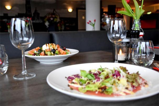 Bastion Hotel Schiphol Hoofddorp Bagian luar foto